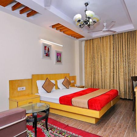 Hotel OYO 5943 TJS Grand Delhi  Exterior foto