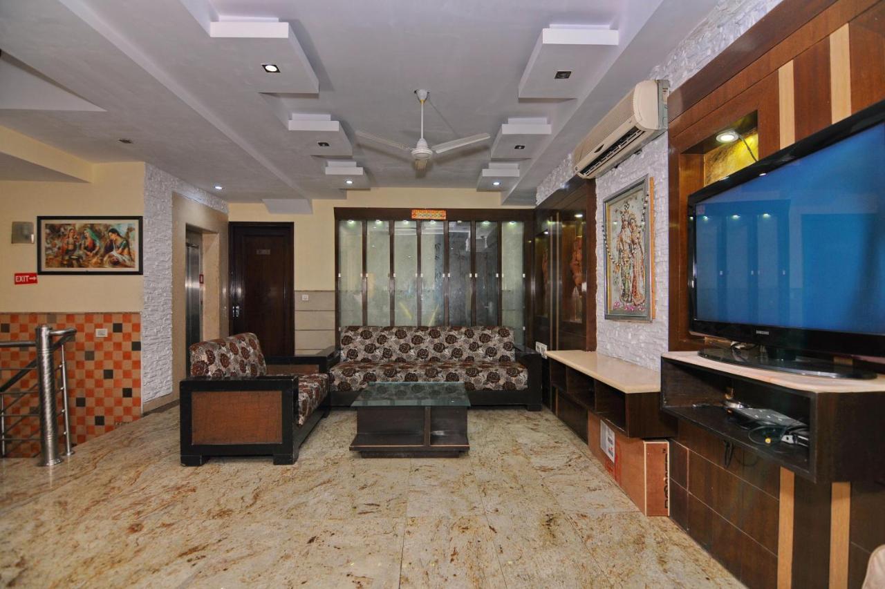 Hotel OYO 5943 TJS Grand Delhi  Exterior foto